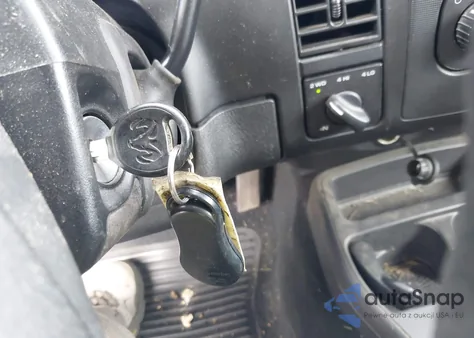 2002 Dodge Dakota Slt из США, поврежденный, VIN 1B7HG48N02S519241